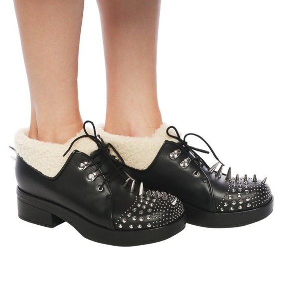 NIB $1500 Gucci Women Leather Boots Shoes Spikes And Studs Black 6.5 US /36.5 - Picture 2 of 9